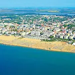 Апартаменты Welcome To Our Modern Flat For 5 Guests In