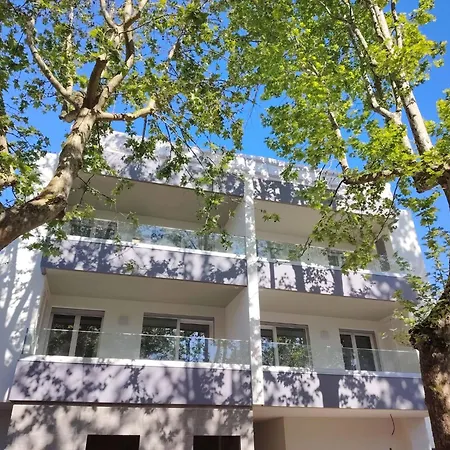 Апартаменты Welcome To Our Modern Flat For 5 Guests In Бибионе