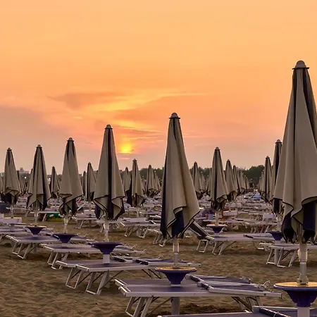 Welcome To Our Modern Flat For 5 Guests In * Bibione