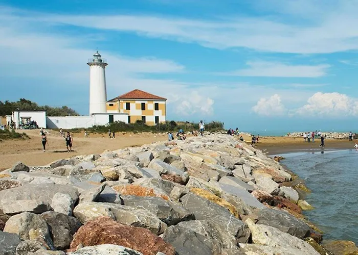 Welcome To Our Modern Flat For 5 Guests In Бібіоне